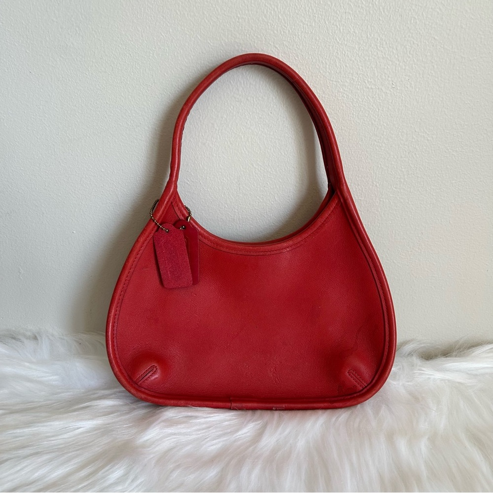 Coach Ergo 9020 Red‎ Glovetanned Leather Shoulder Bag Good